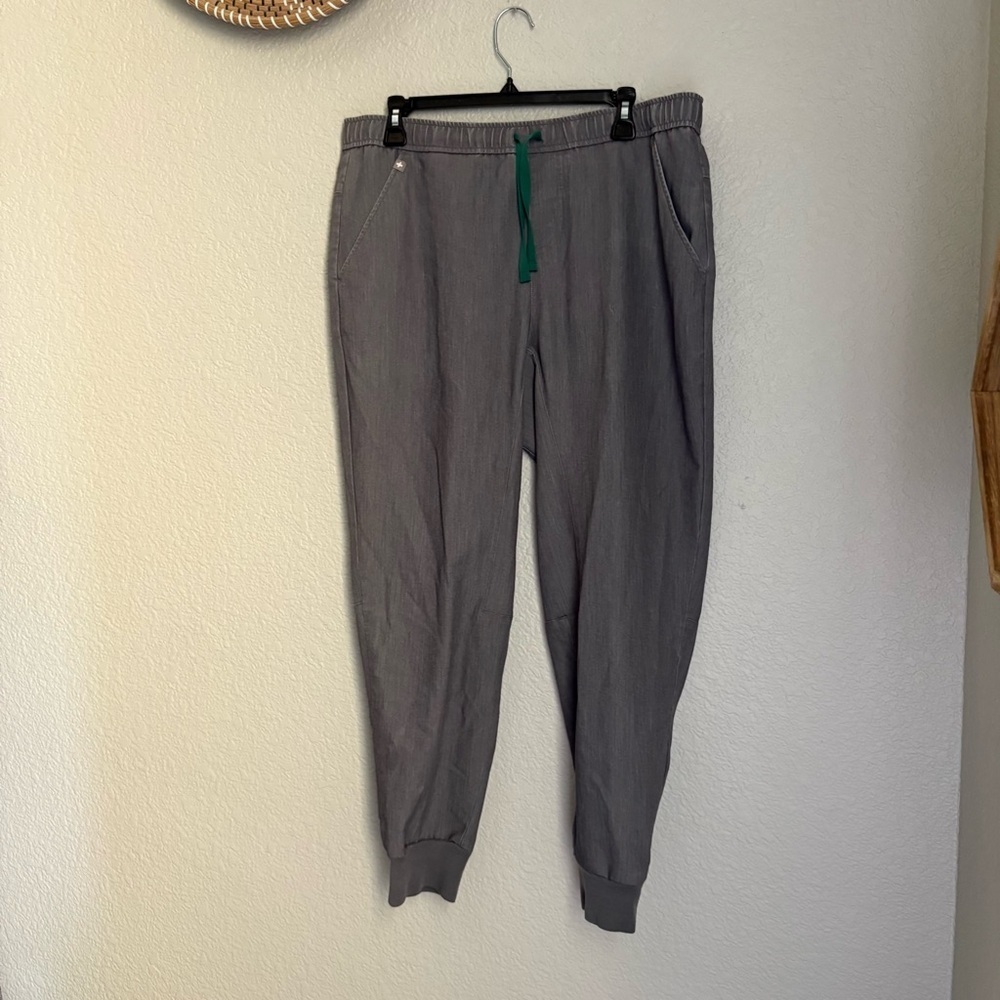 Figs Scrub Joggers Gray Grey Large Short Women
